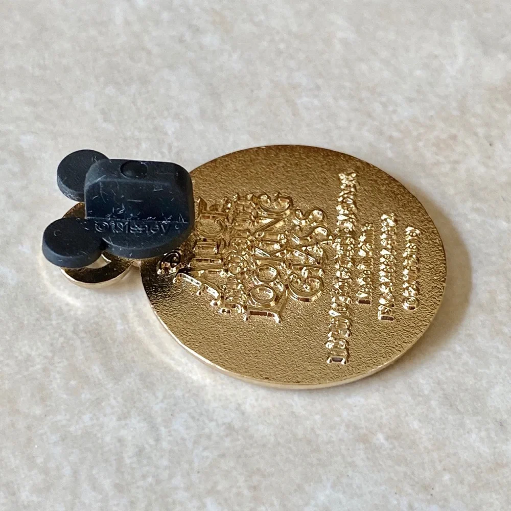 Disney Alice Through The Looking Glass Pin
